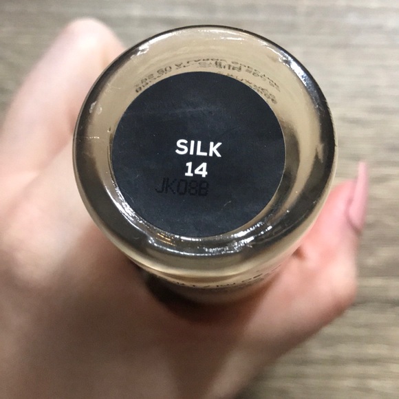 Bare minerals Foundation - Picture 2 of 2